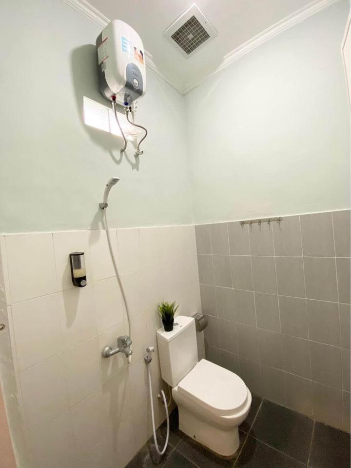Lagriya Guest House Ketewel Экстерьер фото