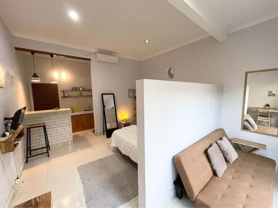Lagriya Guest House Ketewel Экстерьер фото