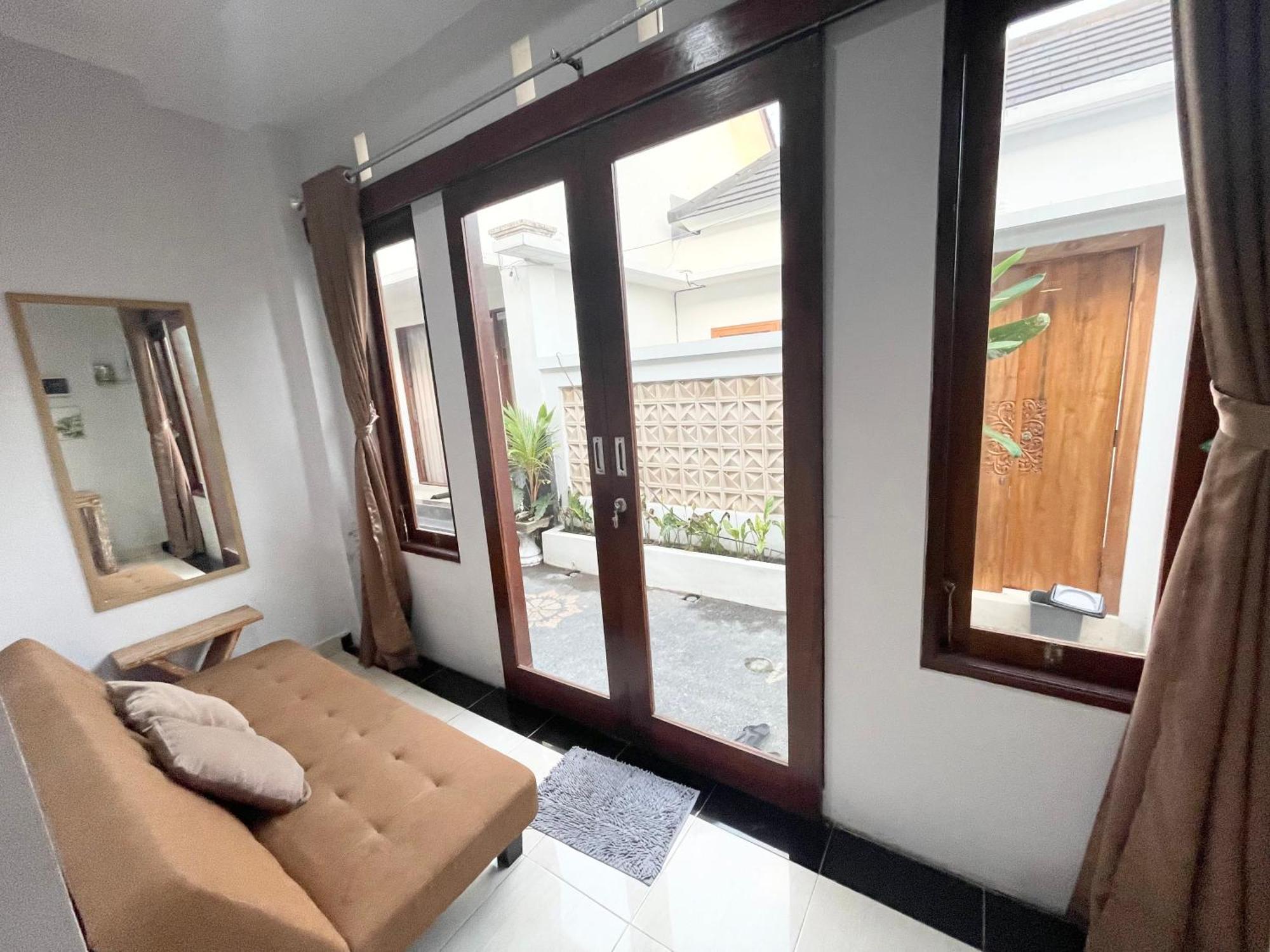 Lagriya Guest House Ketewel Экстерьер фото